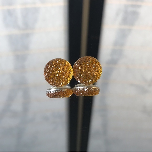 Gold Color Faux Crystal Flat Back‎ Post Earrings - Picture 1 of 3